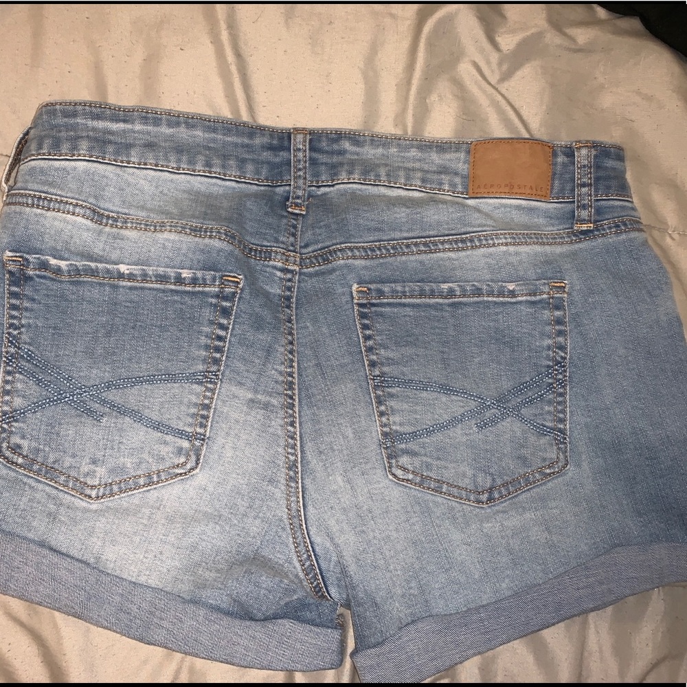 Aéro Shorts - Picture 2 of 3